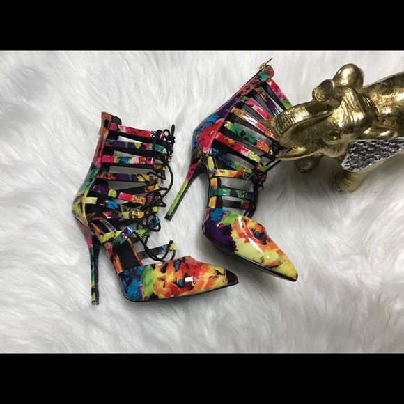 Steve Madden Shoes - BRAND NEW Steve Madden heels
